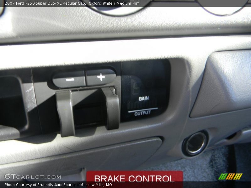 Oxford White / Medium Flint 2007 Ford F350 Super Duty XL Regular Cab
