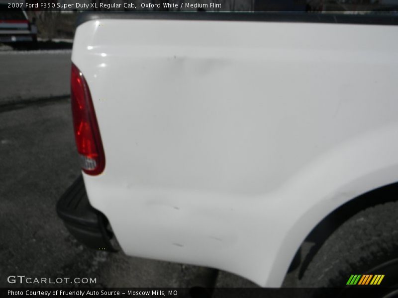 Oxford White / Medium Flint 2007 Ford F350 Super Duty XL Regular Cab