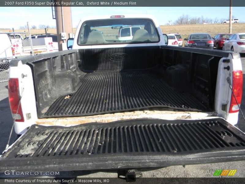 Oxford White / Medium Flint 2007 Ford F350 Super Duty XL Regular Cab