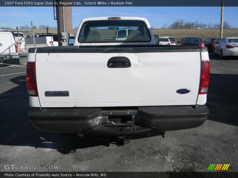 Oxford White / Medium Flint 2007 Ford F350 Super Duty XL Regular Cab