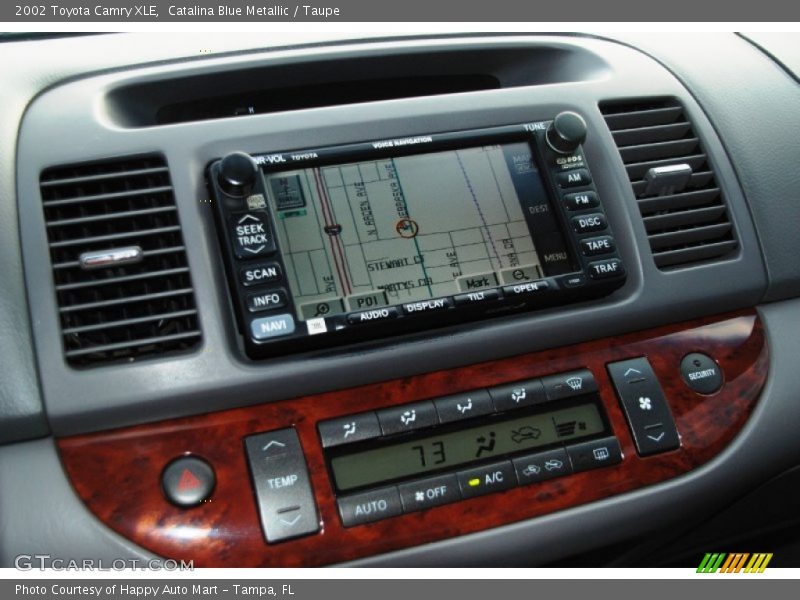 Controls of 2002 Camry XLE