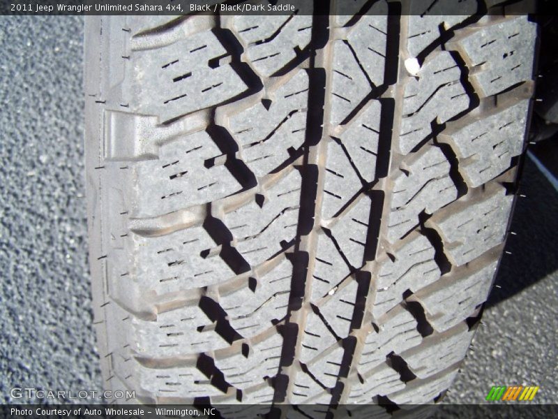 Black / Black/Dark Saddle 2011 Jeep Wrangler Unlimited Sahara 4x4