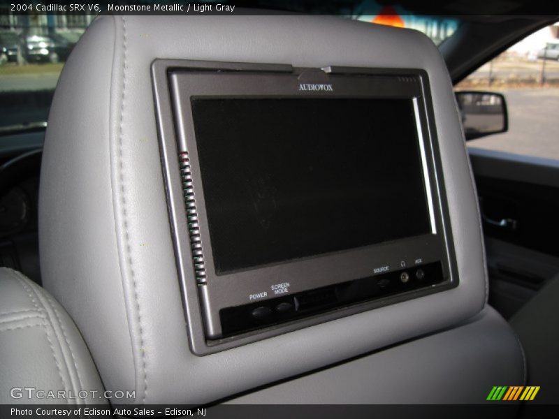 Moonstone Metallic / Light Gray 2004 Cadillac SRX V6
