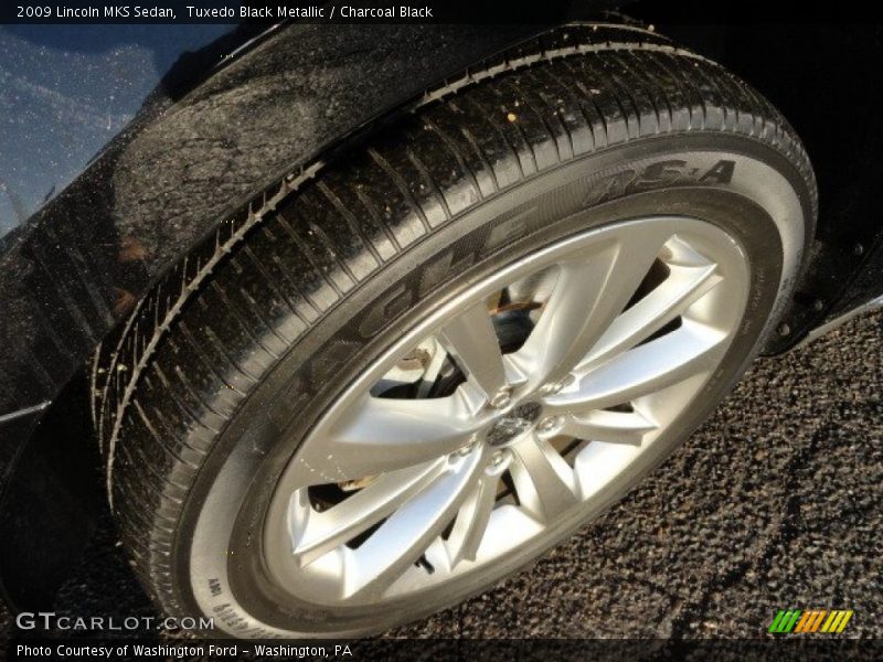 Tuxedo Black Metallic / Charcoal Black 2009 Lincoln MKS Sedan
