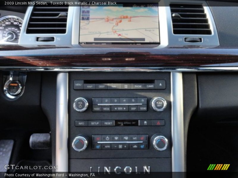 Tuxedo Black Metallic / Charcoal Black 2009 Lincoln MKS Sedan