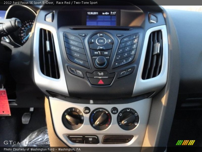 Controls of 2012 Focus SE Sport 5-Door