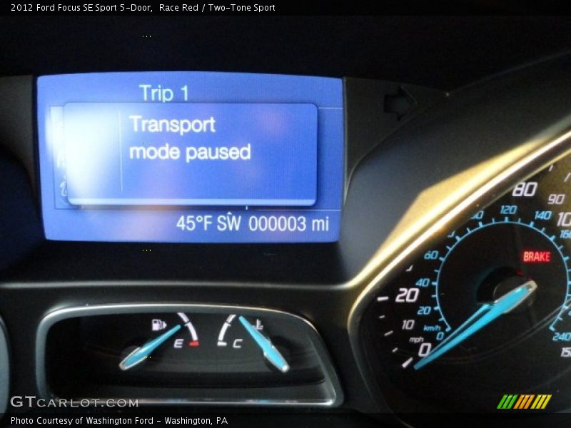 Race Red / Two-Tone Sport 2012 Ford Focus SE Sport 5-Door