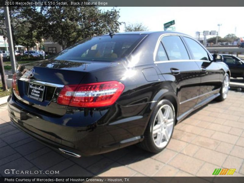 Black / Natural Beige 2010 Mercedes-Benz E 550 Sedan