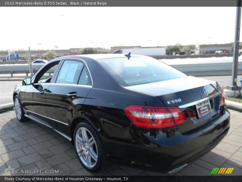 Black / Natural Beige 2010 Mercedes-Benz E 550 Sedan