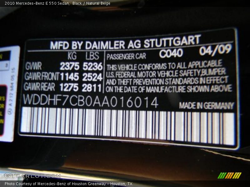 Black / Natural Beige 2010 Mercedes-Benz E 550 Sedan