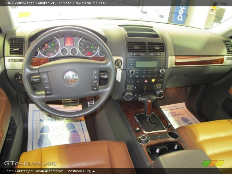 Offroad Grey Metallic / Teak 2004 Volkswagen Touareg V8