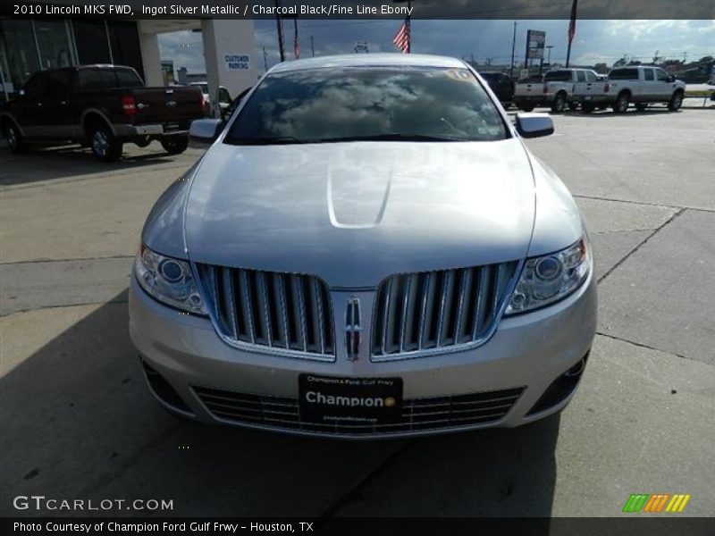 Ingot Silver Metallic / Charcoal Black/Fine Line Ebony 2010 Lincoln MKS FWD