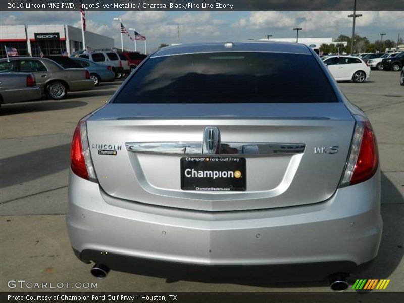 Ingot Silver Metallic / Charcoal Black/Fine Line Ebony 2010 Lincoln MKS FWD