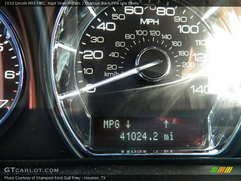Ingot Silver Metallic / Charcoal Black/Fine Line Ebony 2010 Lincoln MKS FWD