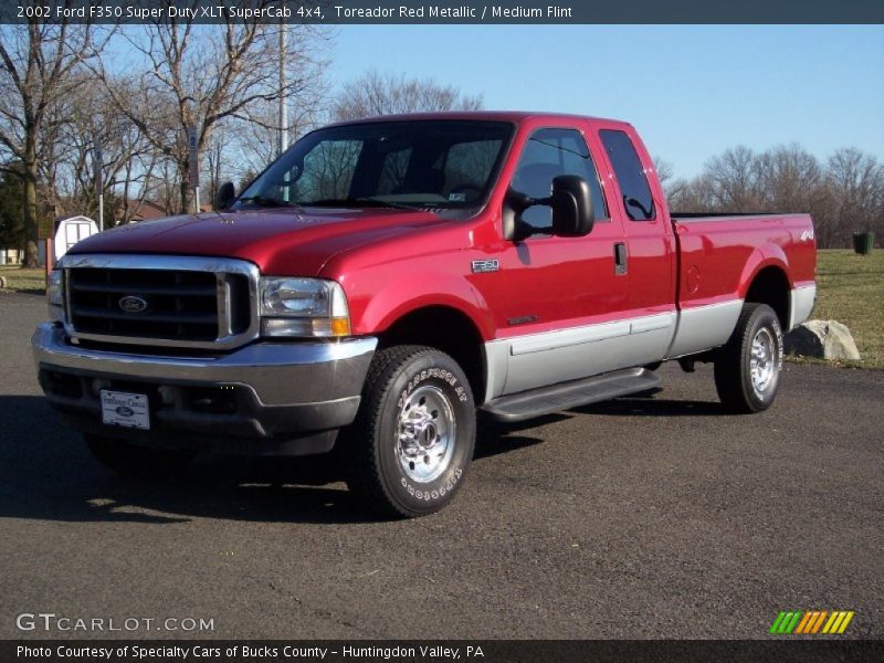 Toreador Red Metallic / Medium Flint 2002 Ford F350 Super Duty XLT SuperCab 4x4