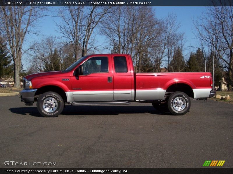 Toreador Red Metallic / Medium Flint 2002 Ford F350 Super Duty XLT SuperCab 4x4