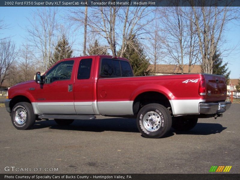 Toreador Red Metallic / Medium Flint 2002 Ford F350 Super Duty XLT SuperCab 4x4