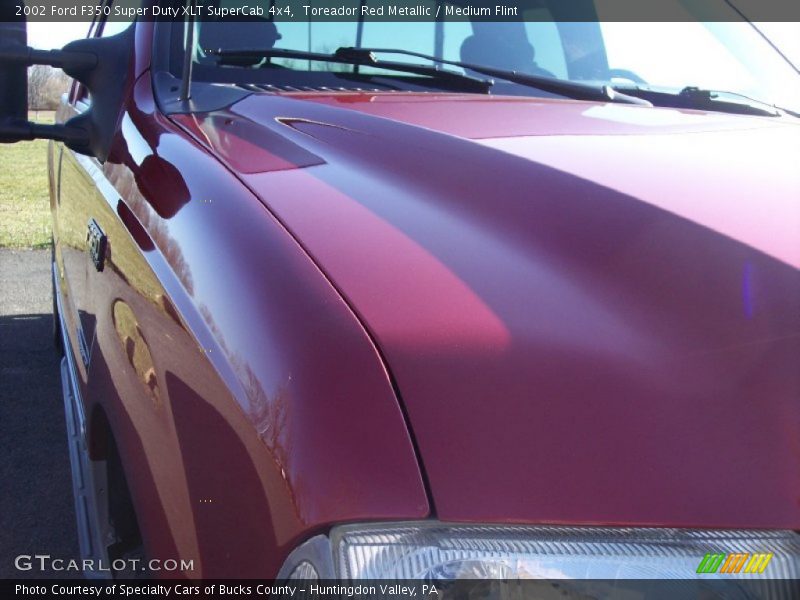 Toreador Red Metallic / Medium Flint 2002 Ford F350 Super Duty XLT SuperCab 4x4