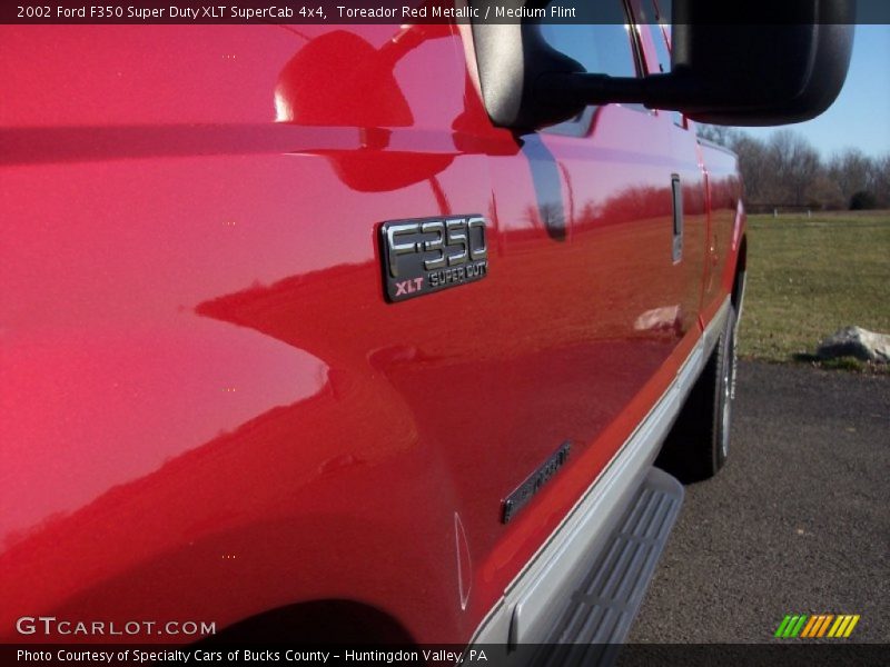 Toreador Red Metallic / Medium Flint 2002 Ford F350 Super Duty XLT SuperCab 4x4