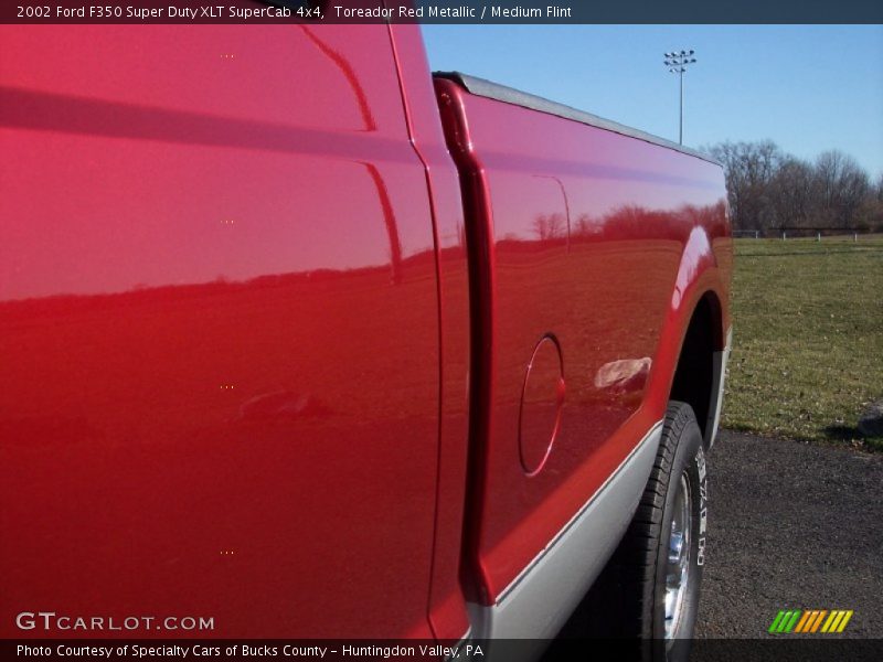 Toreador Red Metallic / Medium Flint 2002 Ford F350 Super Duty XLT SuperCab 4x4