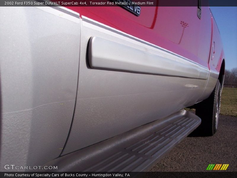 Toreador Red Metallic / Medium Flint 2002 Ford F350 Super Duty XLT SuperCab 4x4