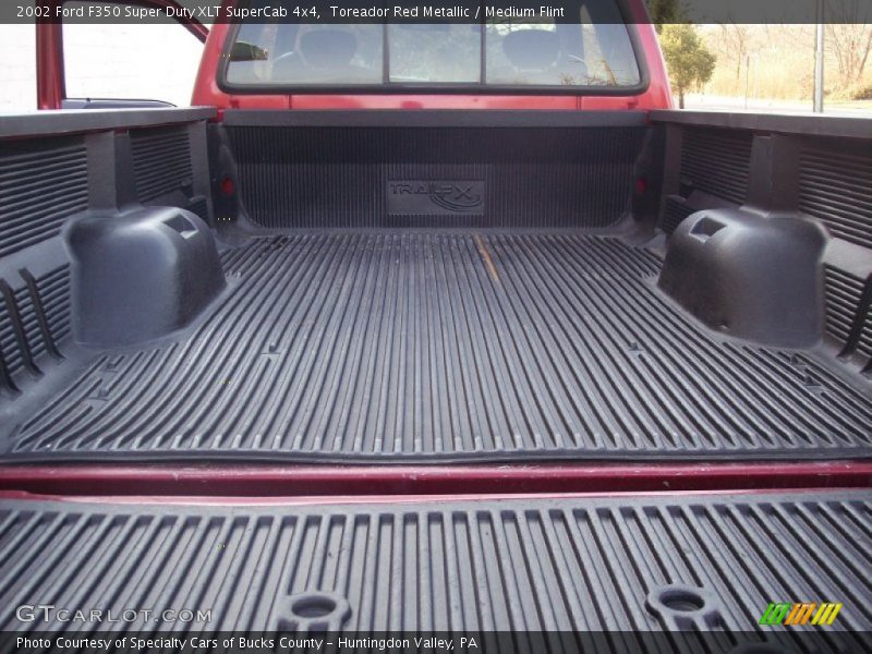 Toreador Red Metallic / Medium Flint 2002 Ford F350 Super Duty XLT SuperCab 4x4