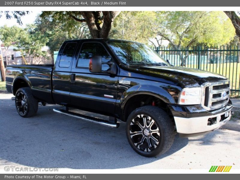 Custom Wheels of 2007 F250 Super Duty FX4 SuperCab 4x4