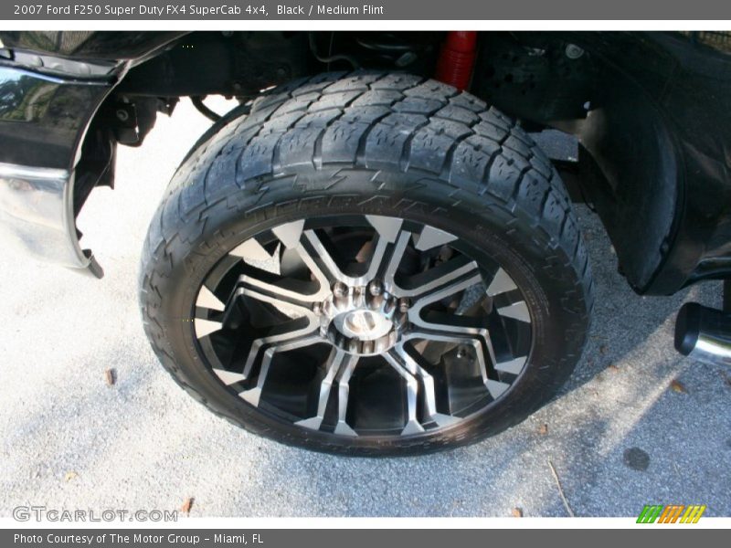 Custom Wheels of 2007 F250 Super Duty FX4 SuperCab 4x4