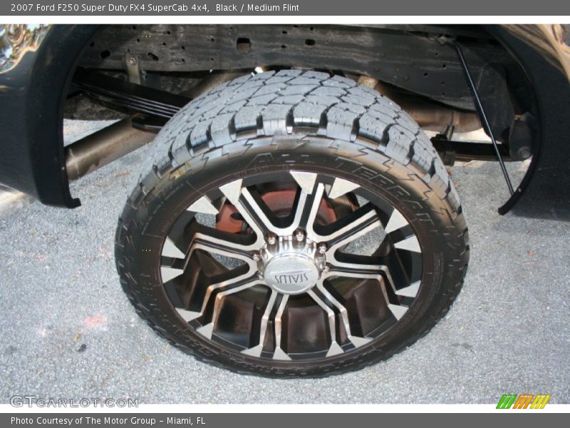 Custom Wheels of 2007 F250 Super Duty FX4 SuperCab 4x4