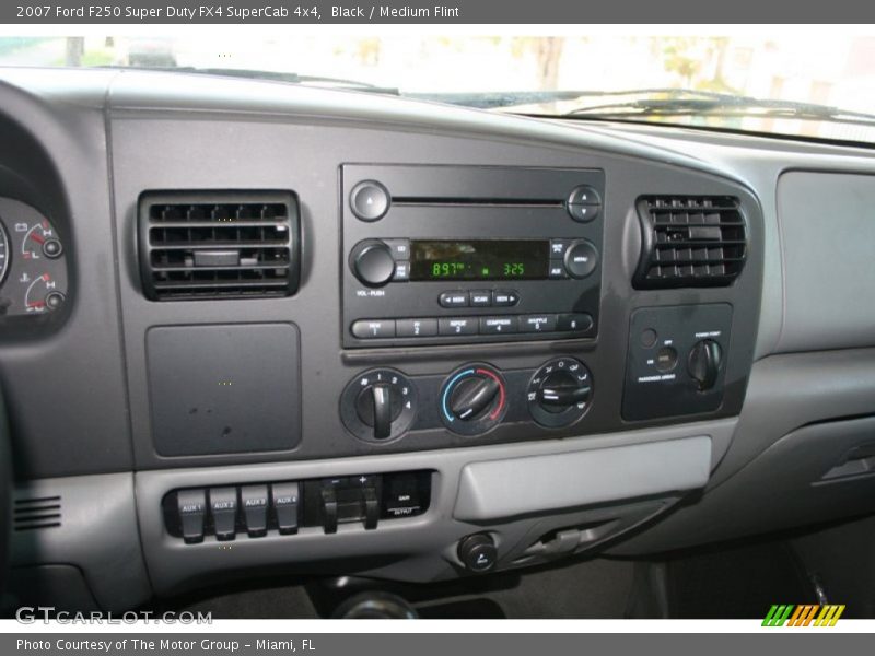 Black / Medium Flint 2007 Ford F250 Super Duty FX4 SuperCab 4x4