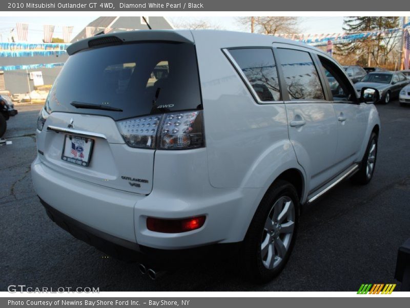 Diamond White Pearl / Black 2010 Mitsubishi Outlander GT 4WD
