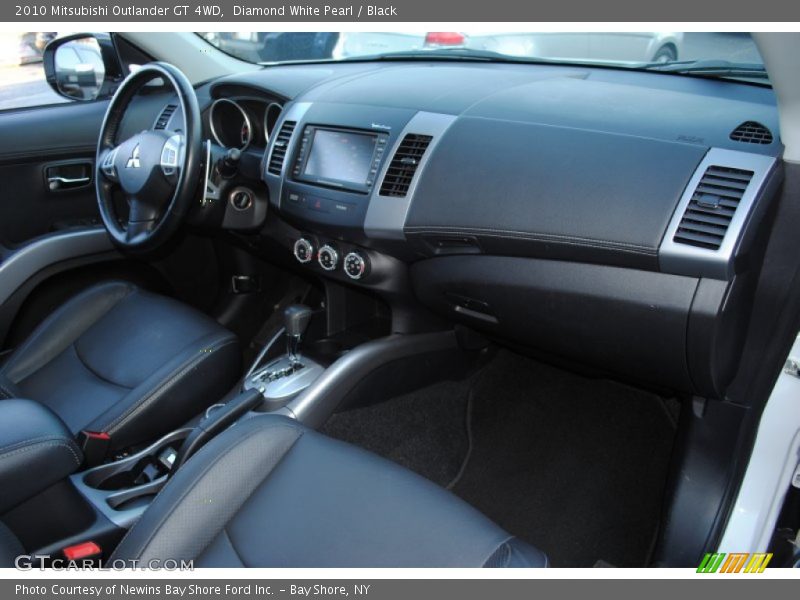 Diamond White Pearl / Black 2010 Mitsubishi Outlander GT 4WD