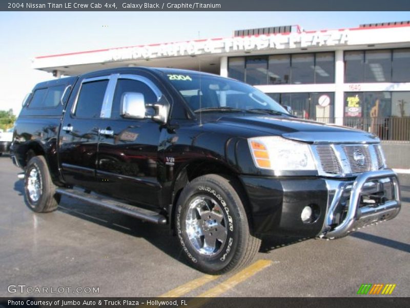 Galaxy Black / Graphite/Titanium 2004 Nissan Titan LE Crew Cab 4x4