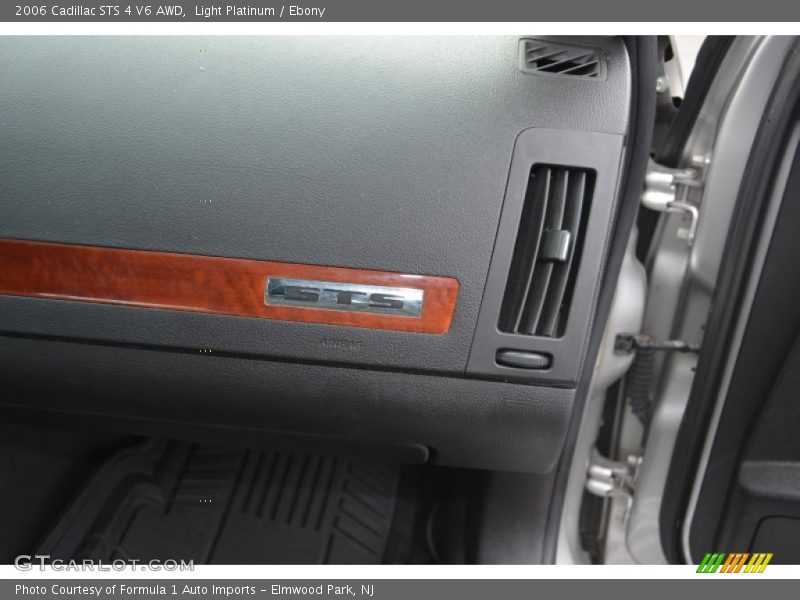 Light Platinum / Ebony 2006 Cadillac STS 4 V6 AWD