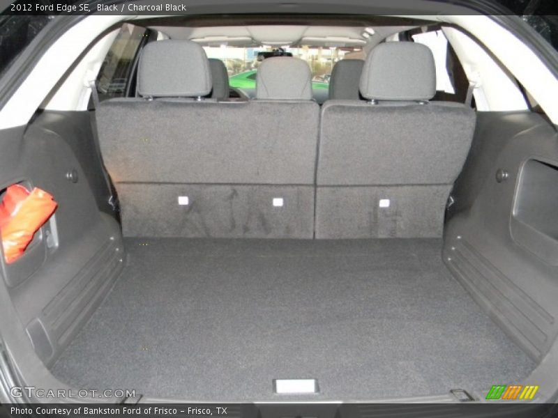  2012 Edge SE Trunk