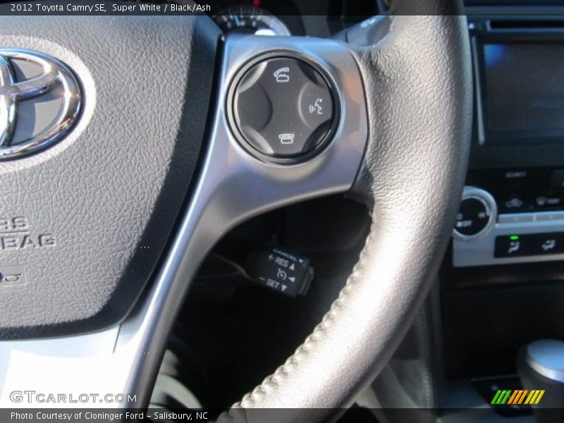 Super White / Black/Ash 2012 Toyota Camry SE