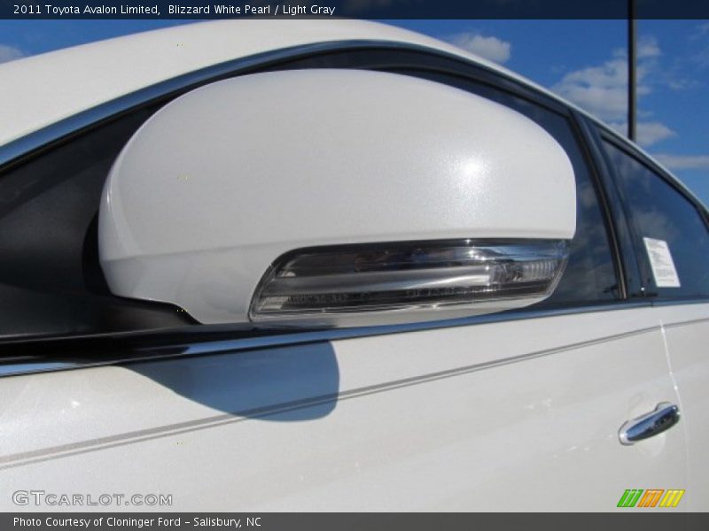 Blizzard White Pearl / Light Gray 2011 Toyota Avalon Limited