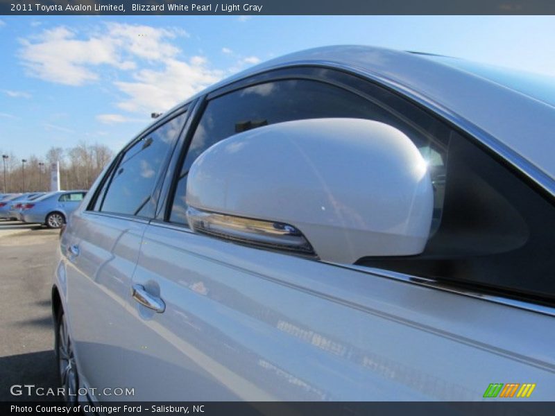 Blizzard White Pearl / Light Gray 2011 Toyota Avalon Limited