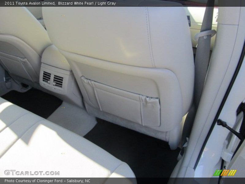 Blizzard White Pearl / Light Gray 2011 Toyota Avalon Limited