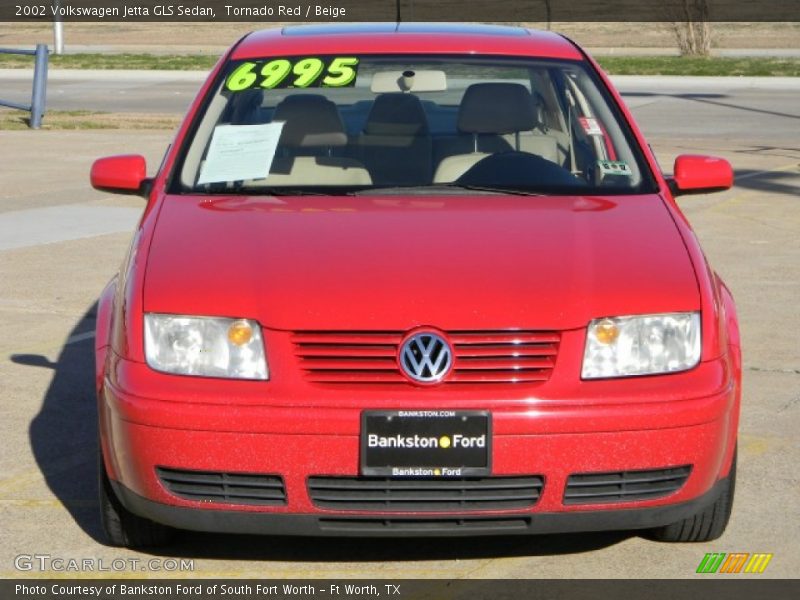 Tornado Red / Beige 2002 Volkswagen Jetta GLS Sedan