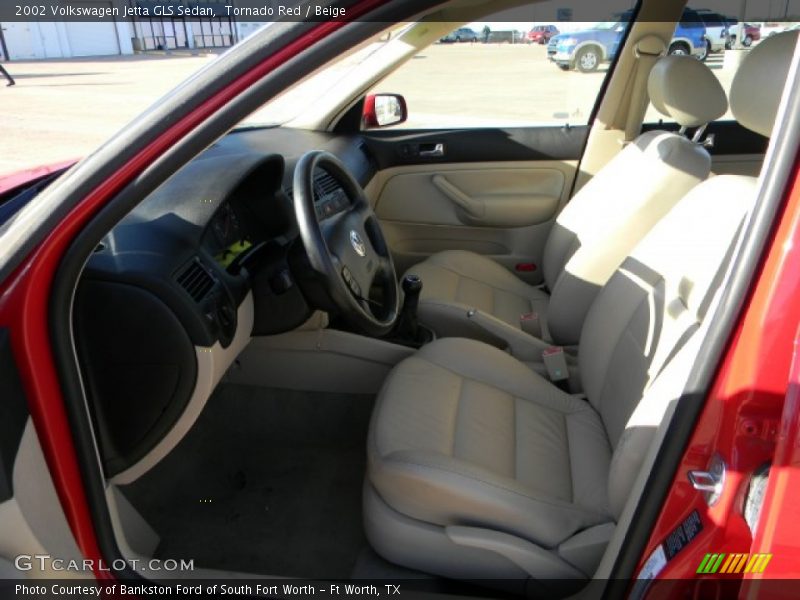Tornado Red / Beige 2002 Volkswagen Jetta GLS Sedan