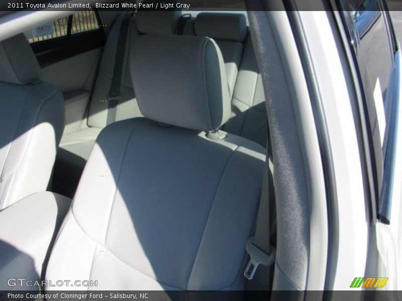 Blizzard White Pearl / Light Gray 2011 Toyota Avalon Limited