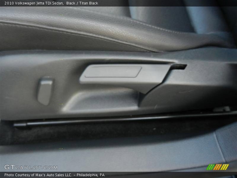 Black / Titan Black 2010 Volkswagen Jetta TDI Sedan