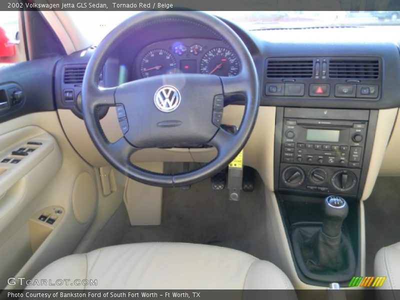 Tornado Red / Beige 2002 Volkswagen Jetta GLS Sedan