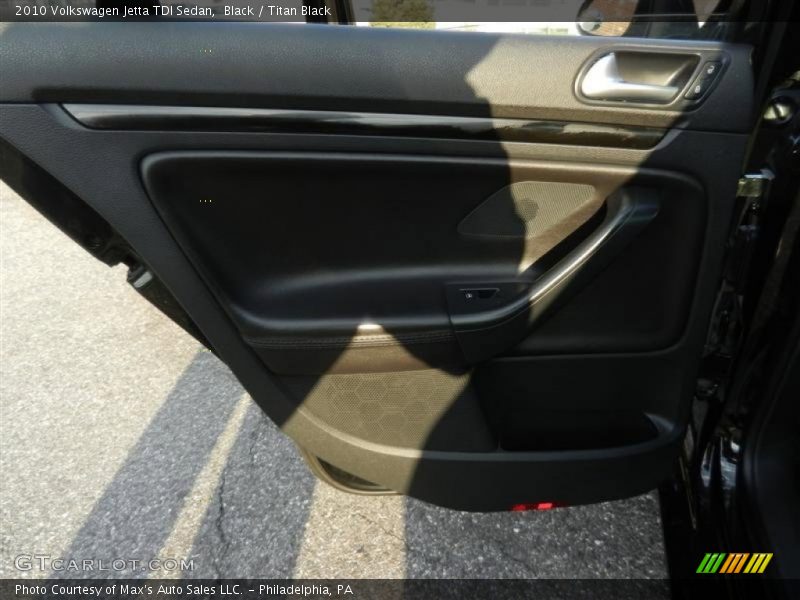 Black / Titan Black 2010 Volkswagen Jetta TDI Sedan