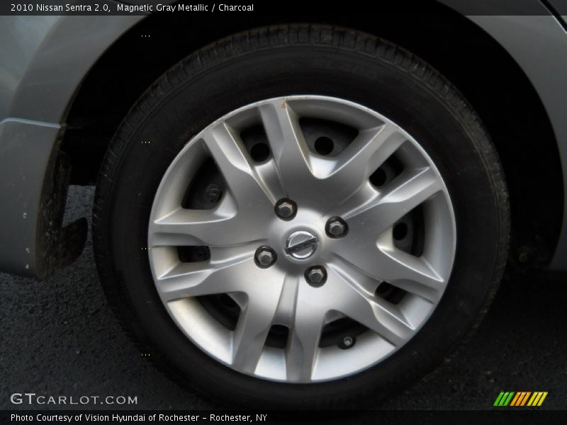 Magnetic Gray Metallic / Charcoal 2010 Nissan Sentra 2.0