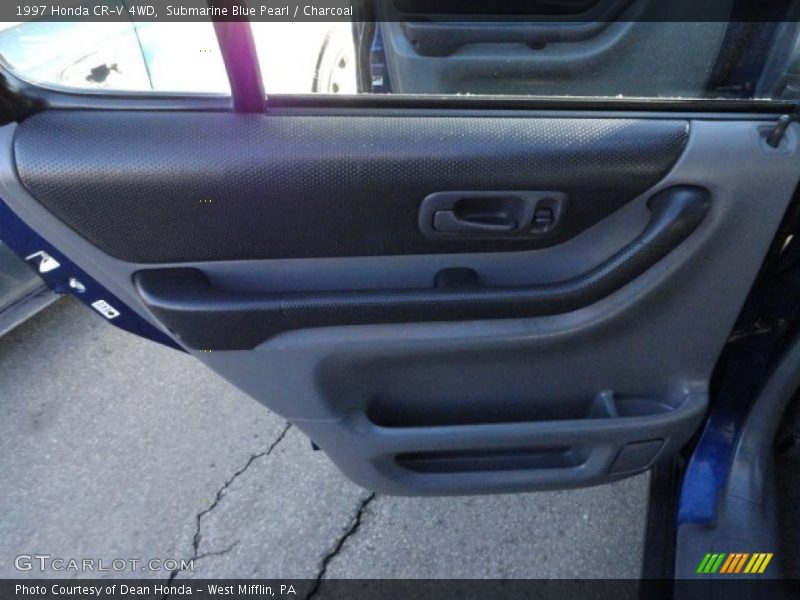 Submarine Blue Pearl / Charcoal 1997 Honda CR-V 4WD
