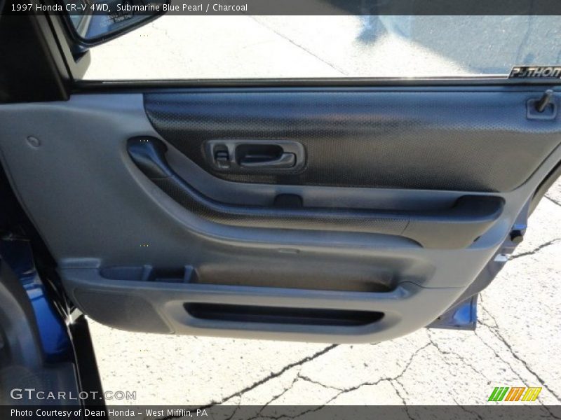 Submarine Blue Pearl / Charcoal 1997 Honda CR-V 4WD
