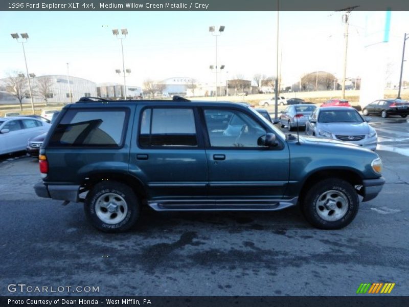 Medium Willow Green Metallic / Grey 1996 Ford Explorer XLT 4x4