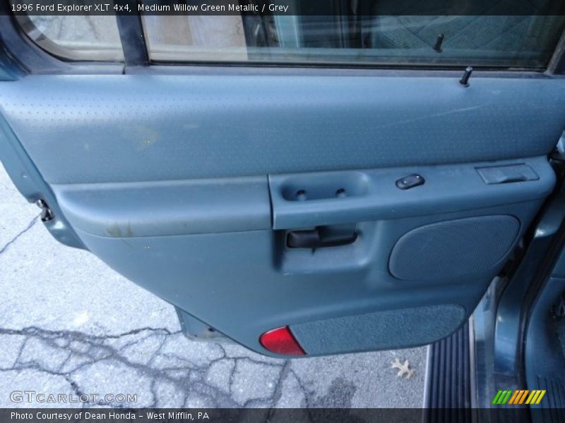 Medium Willow Green Metallic / Grey 1996 Ford Explorer XLT 4x4